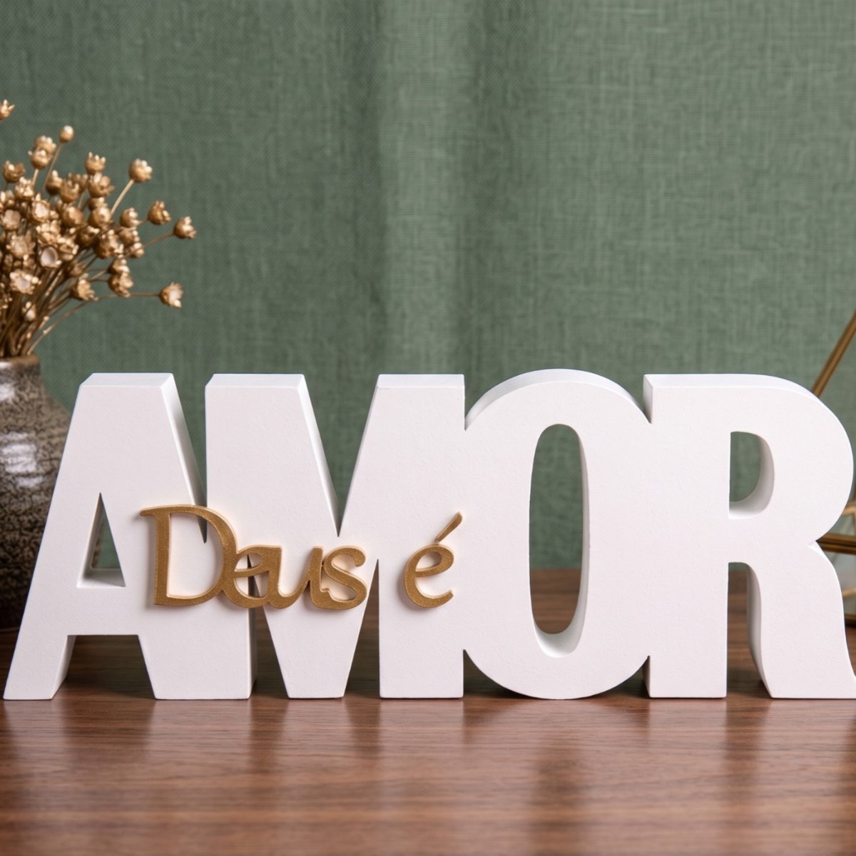 Letreiro Deus é Amor — foto 2